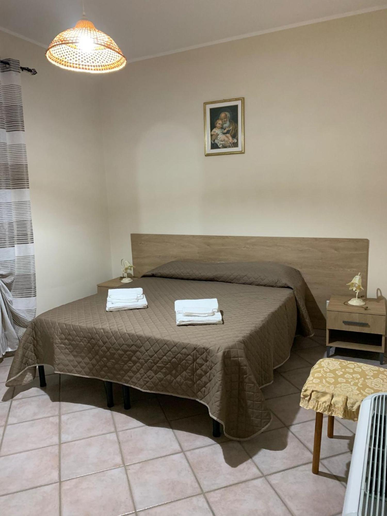 Casa Vacanze Villa Mariano Gangi Eksteriør bilde
