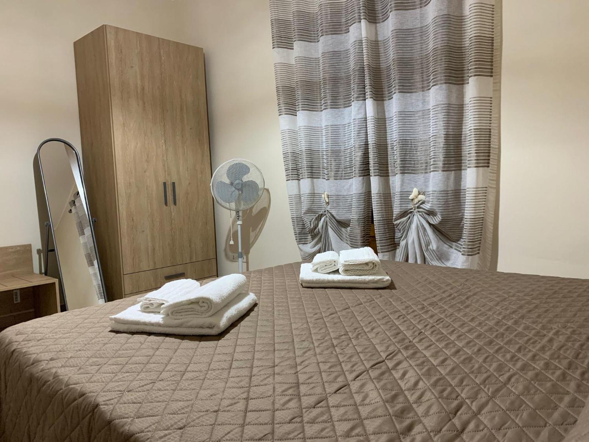 Casa Vacanze Villa Mariano Gangi Eksteriør bilde