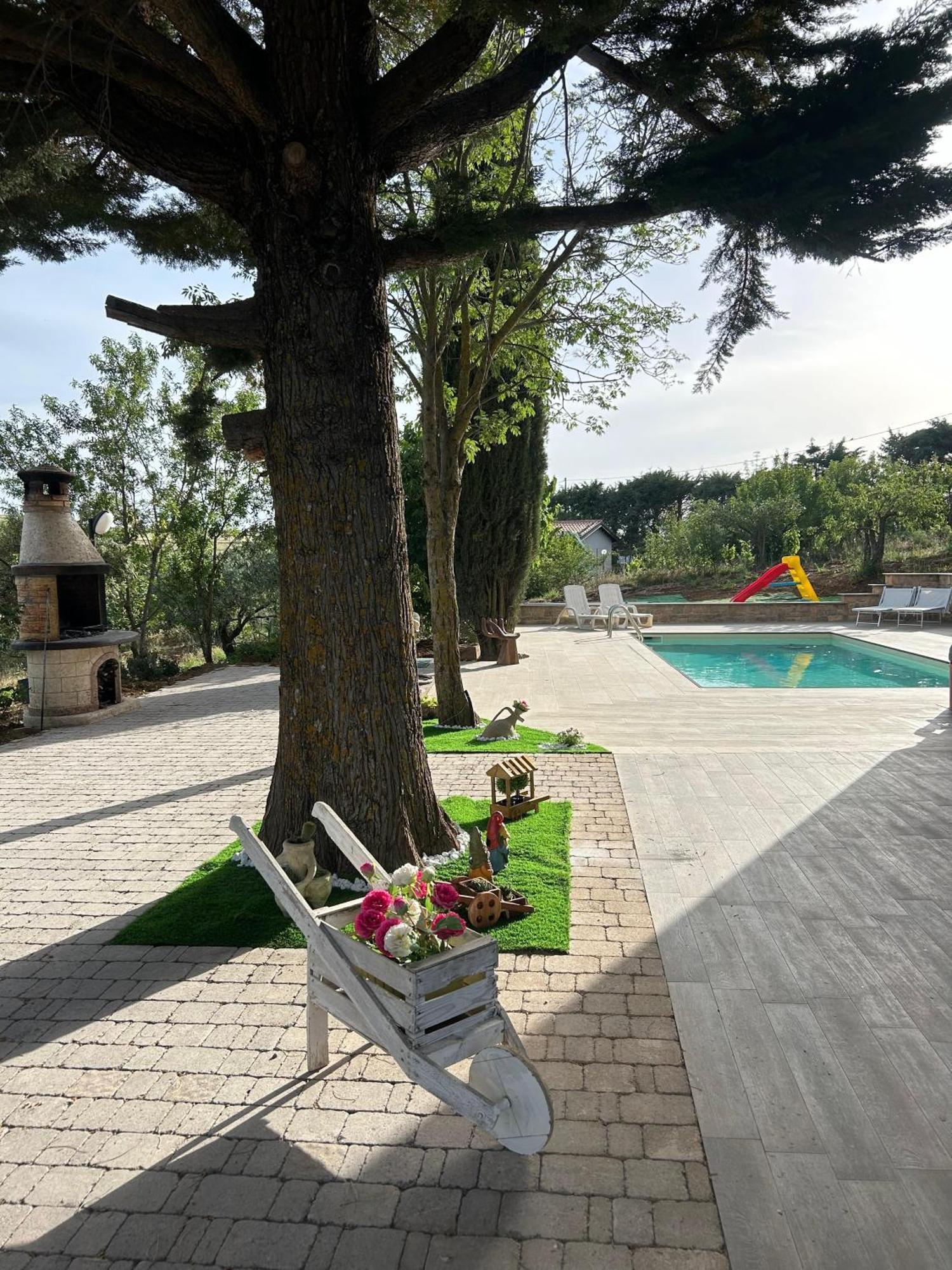 Casa Vacanze Villa Mariano Gangi Eksteriør bilde