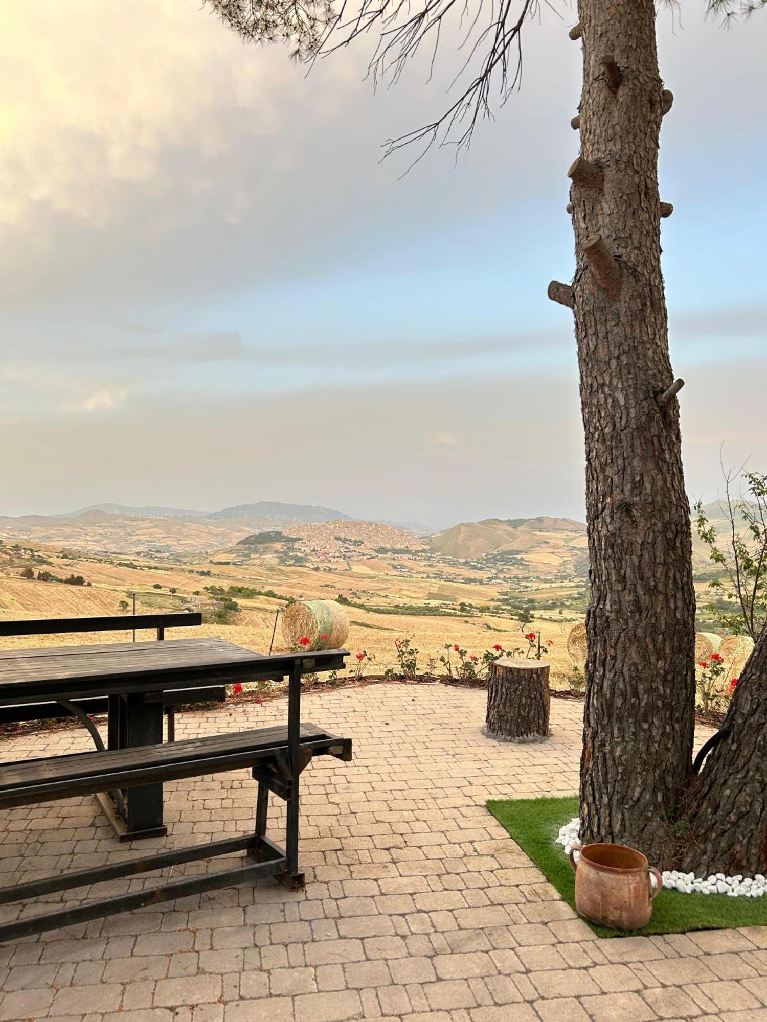 Casa Vacanze Villa Mariano Gangi Eksteriør bilde